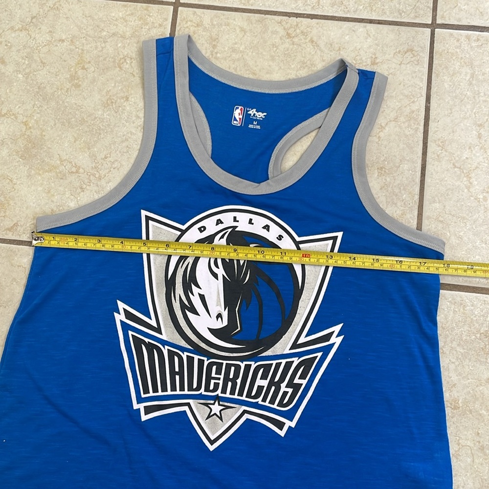 NBA Razor Back Dallas Mavericks Tank! - Picture 3 of 4